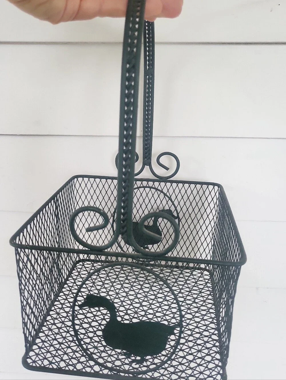 Vintage Cottagecore Goose Hunter Green Wire Basket